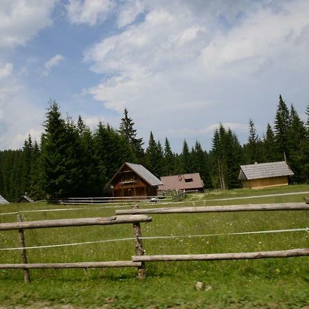 Villa Pocitniska Hisa Jurcek Pokljuka Goreljek Exterior foto